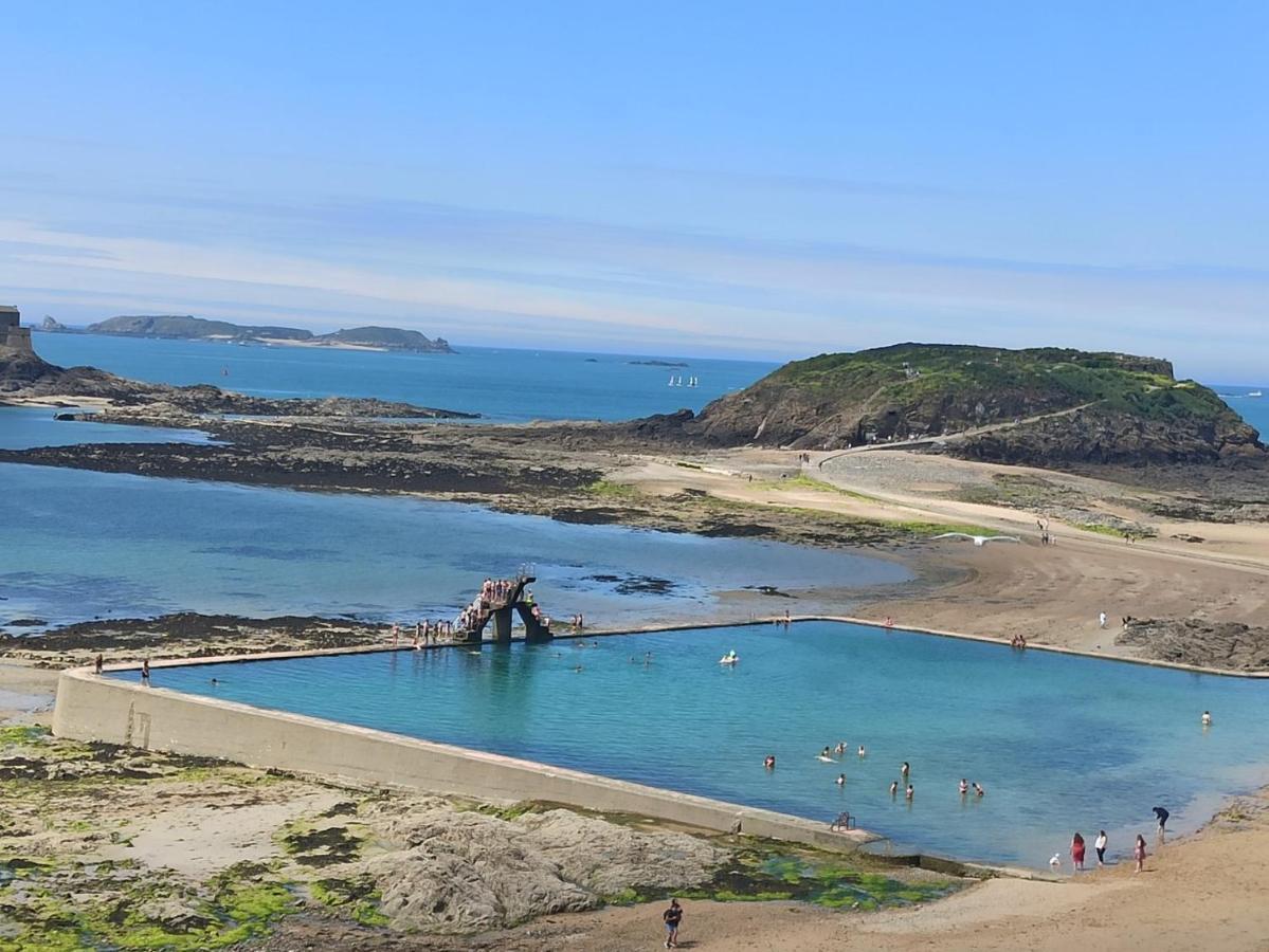 La Demeure Du Figuier Villa Évran Exteriör bild